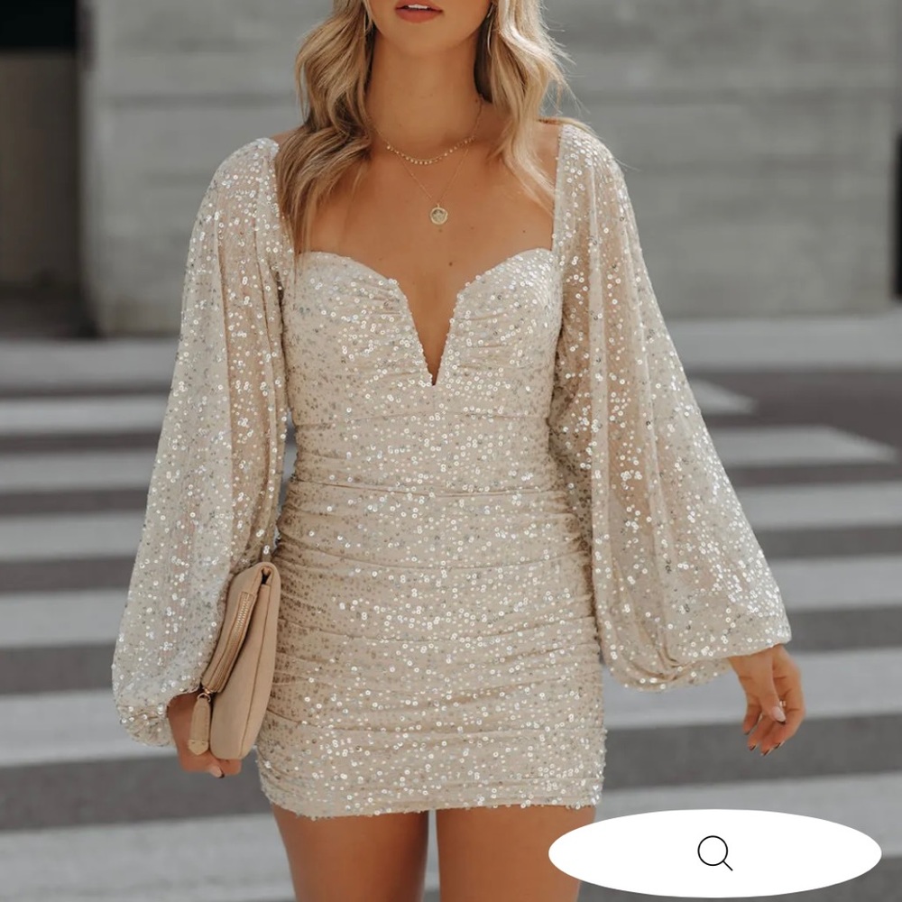 VICI DRAW ATTENTION SEQUIN BODYCON DRESS - CHAMPAGNE